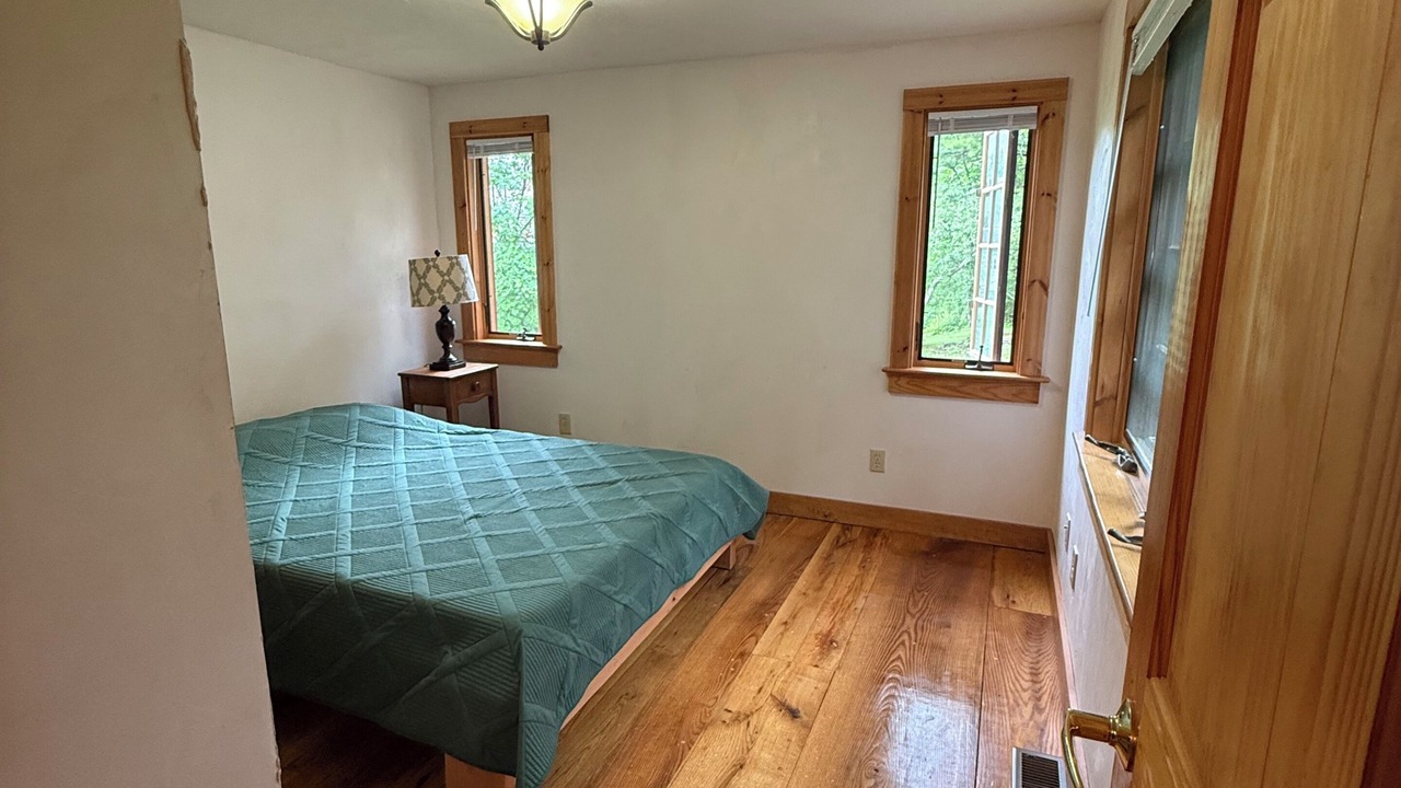 Photo of Bedroom in Shushan