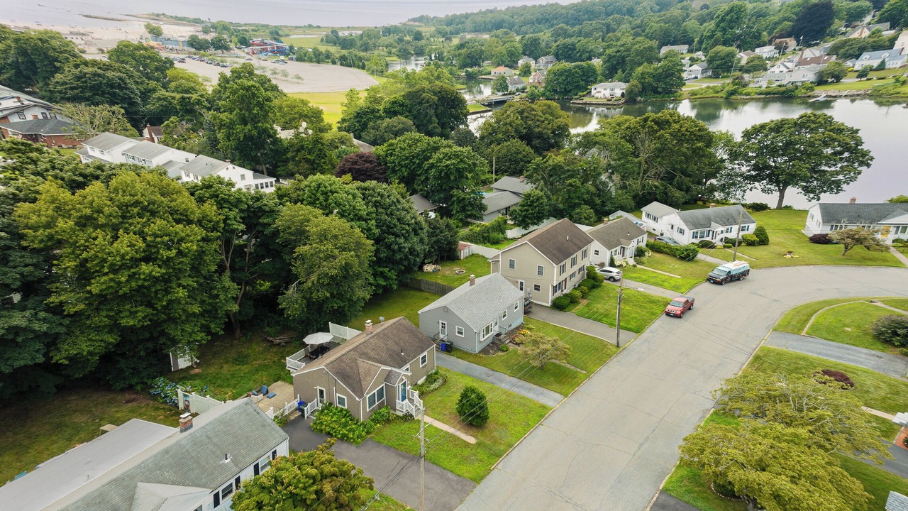 Photo of Outdoor in New London