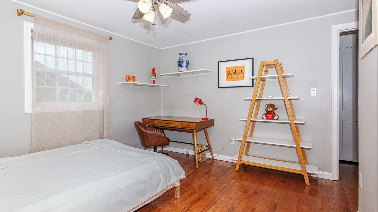 Photo of Bedroom in New London