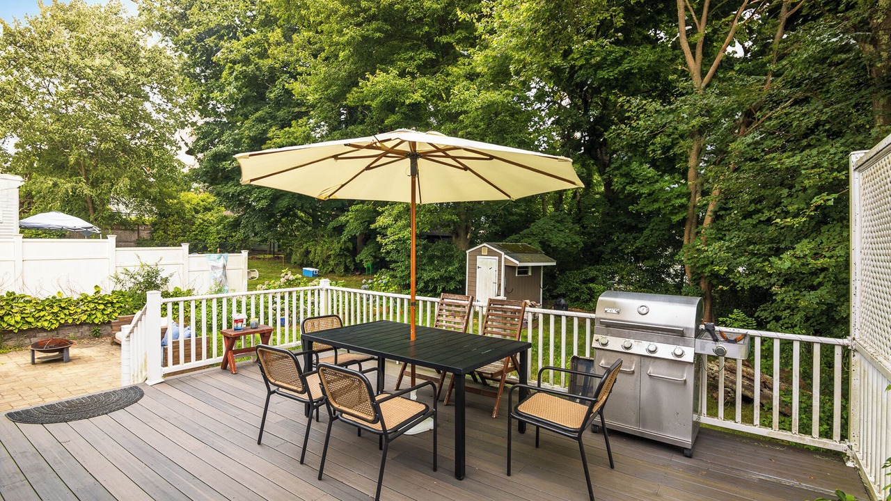 Photo of Outdoor in New London