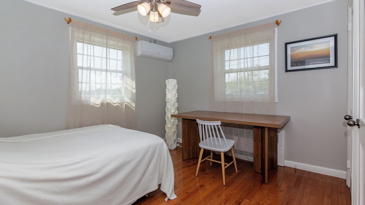 Photo of Bedroom in New London