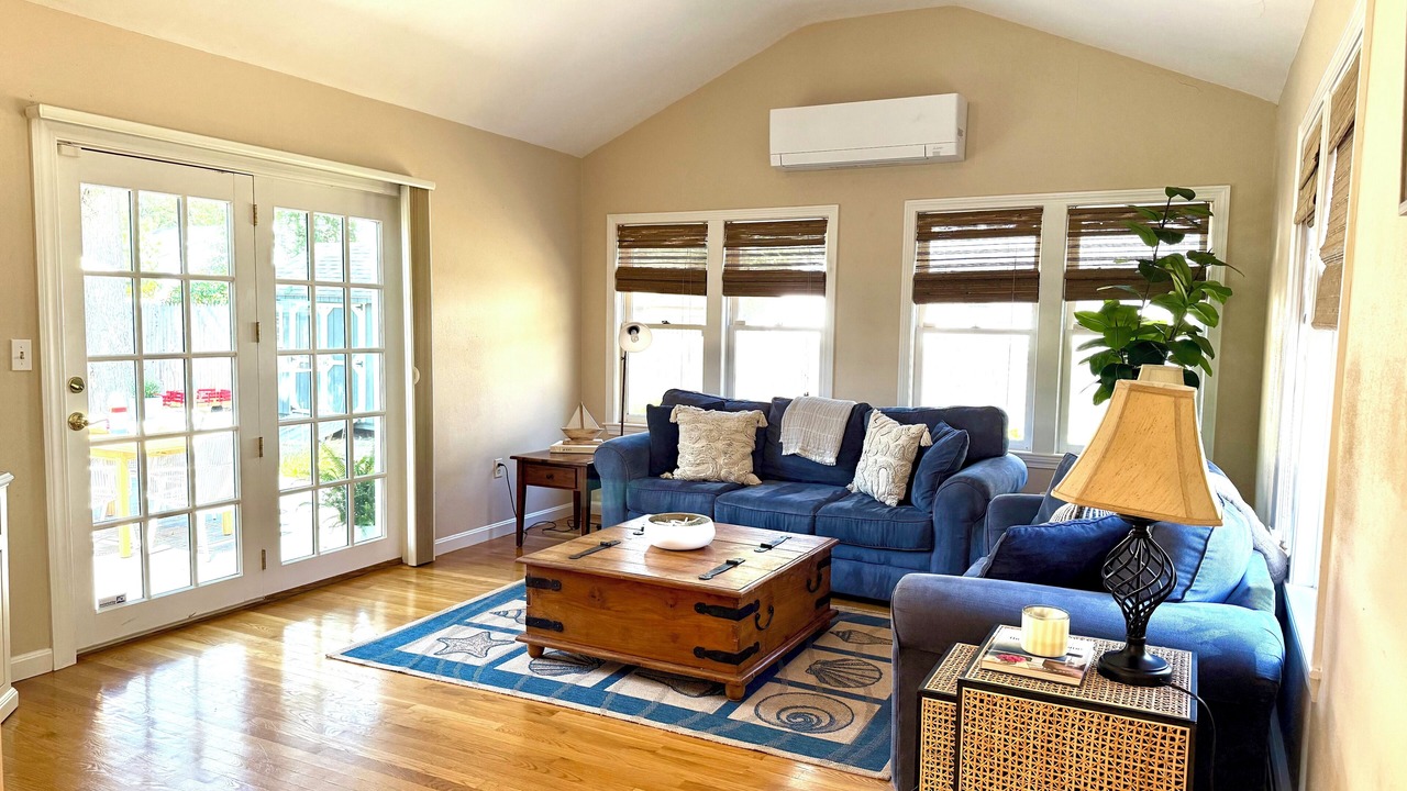 Photo of Livingroom in Mashpee