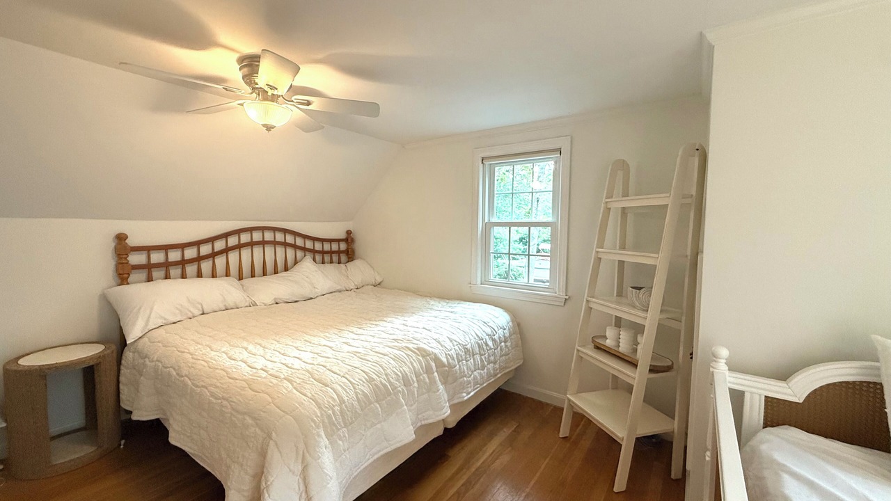 Photo of Bedroom in Mashpee