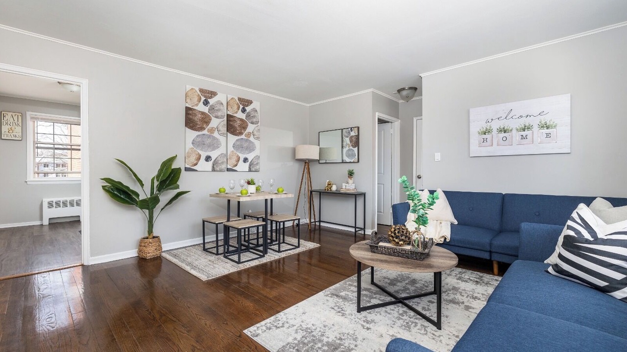 Photo of Livingroom in West Hartford