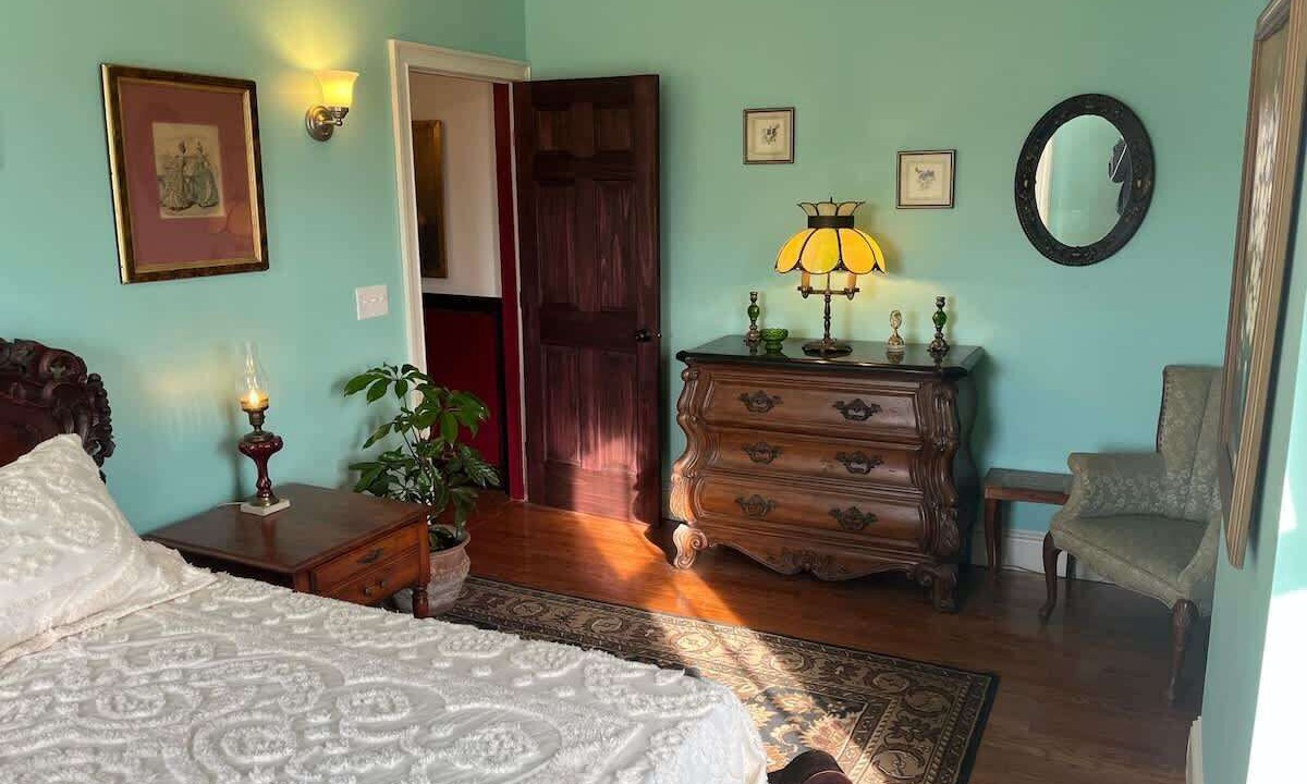 Photo of Bedroom in Seneca Falls