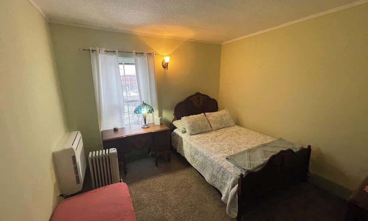 Photo of Bedroom in Seneca Falls
