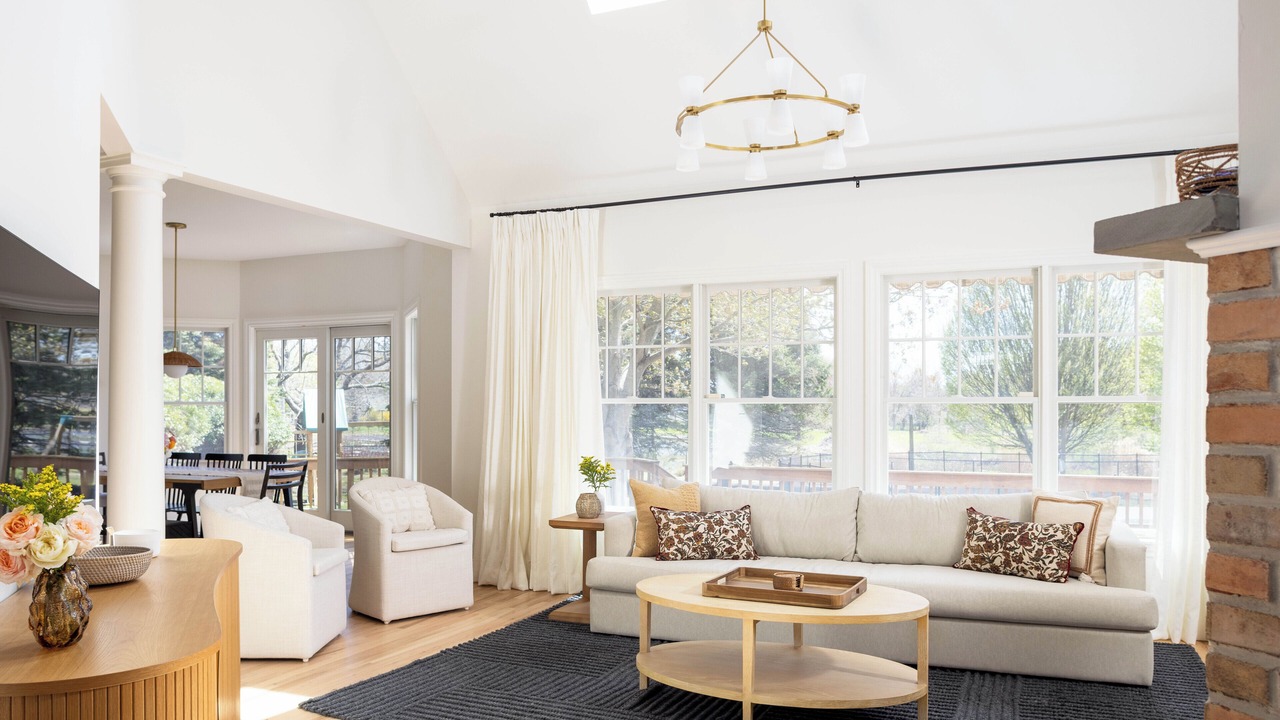 Photo of Livingroom in Greenport West