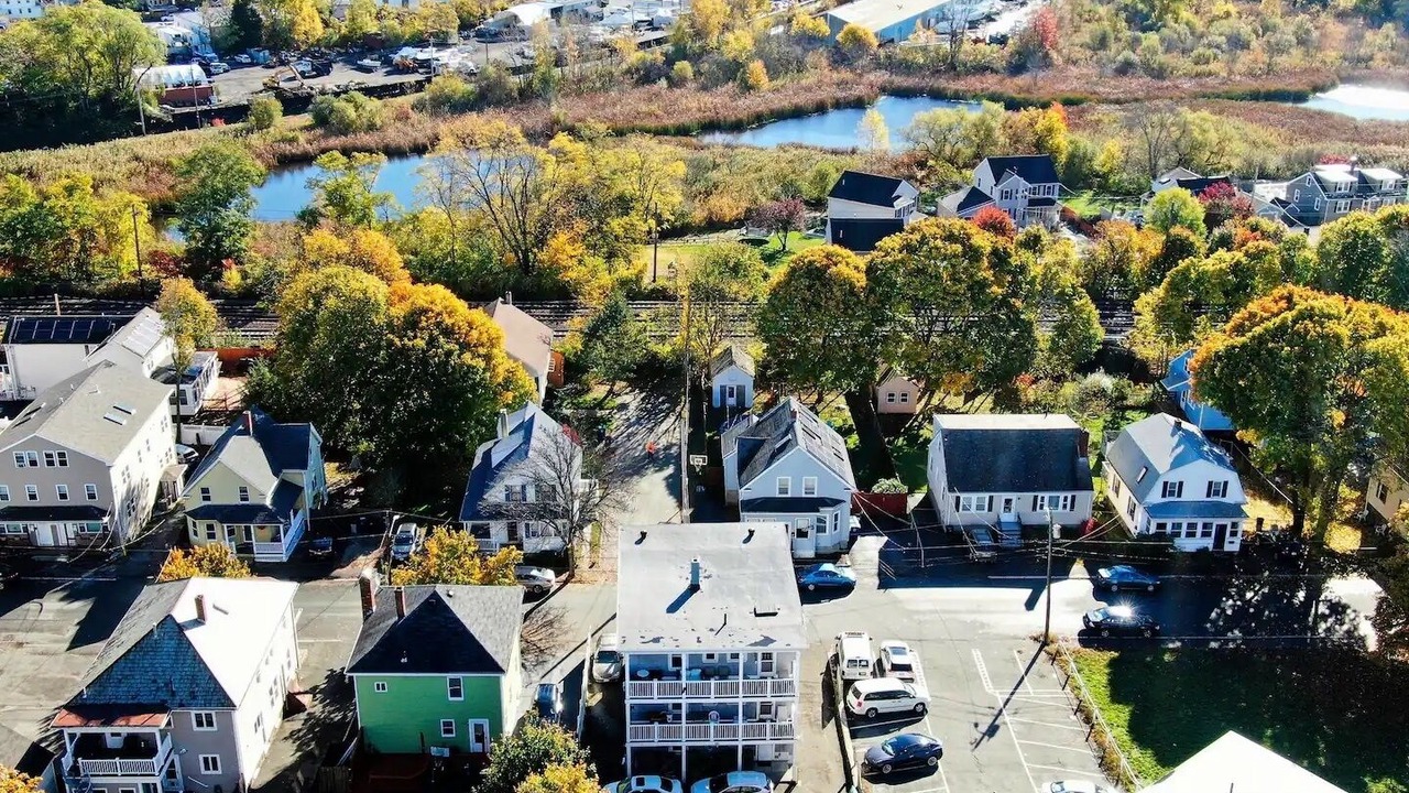 Photo of Others in Salem