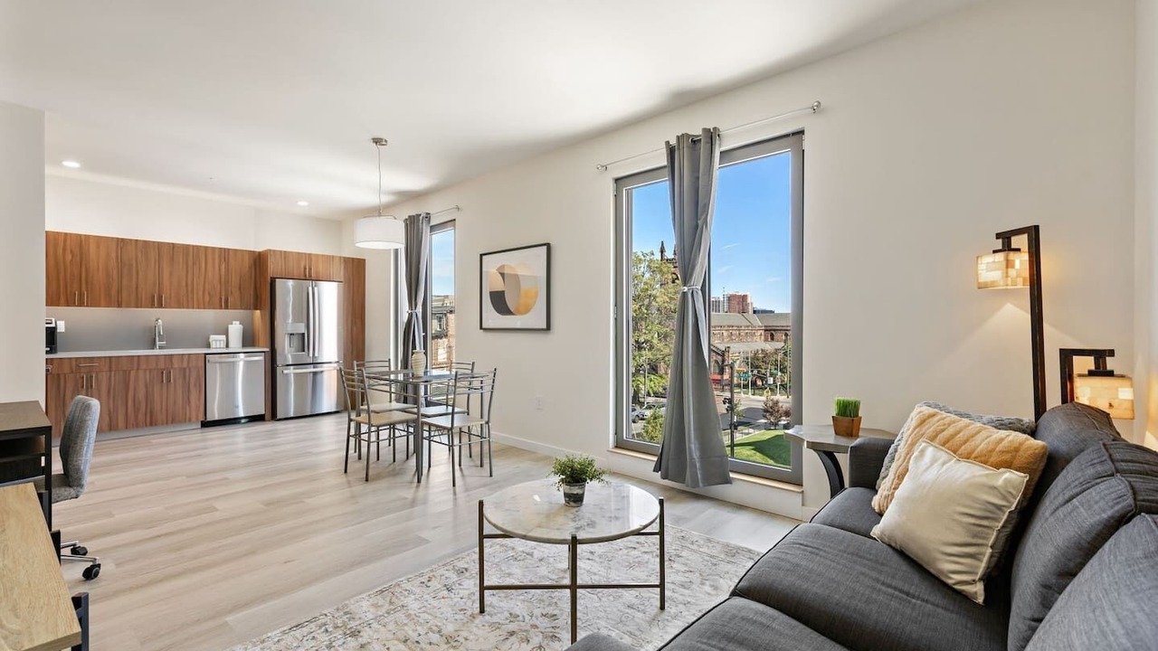 Photo of Livingroom in Newark