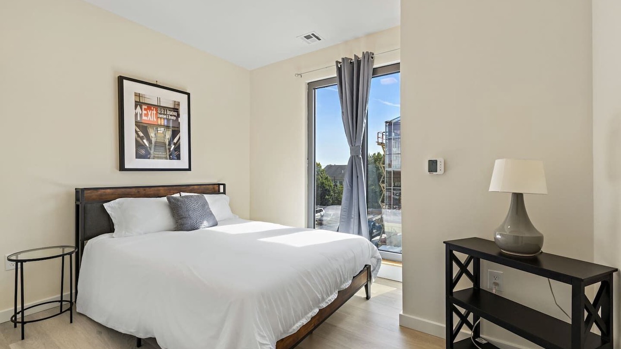 Photo of Bedroom in Newark