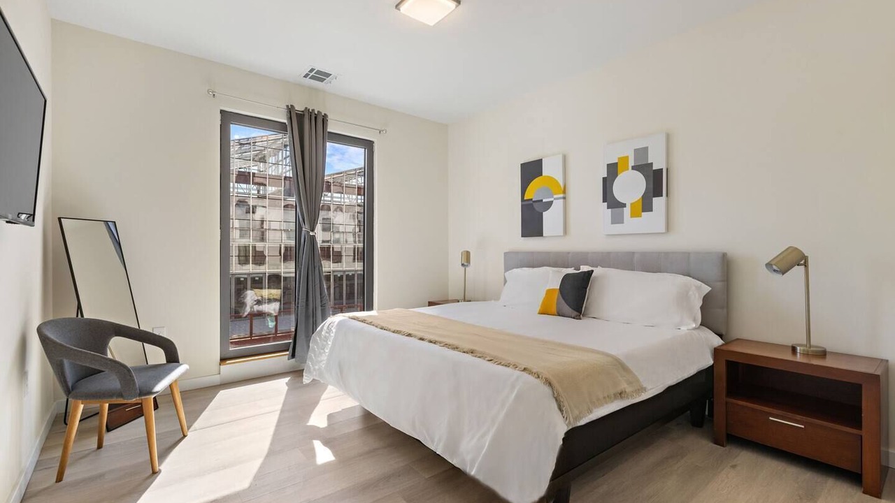 Photo of Bedroom in Newark
