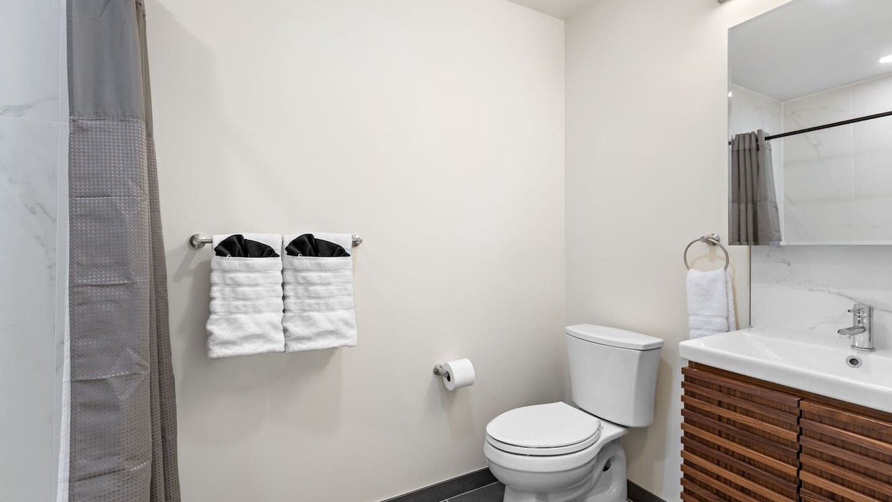Photo of Bathroom in Newark