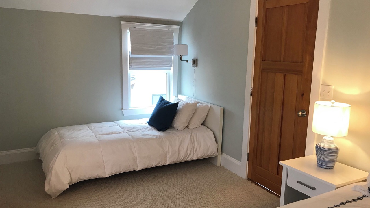 Photo of Bedroom in Jamestown