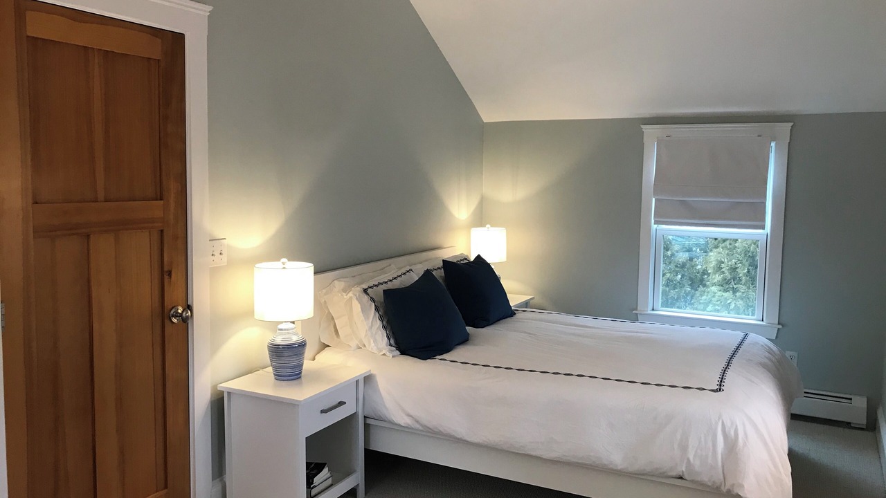 Photo of Bedroom in Jamestown