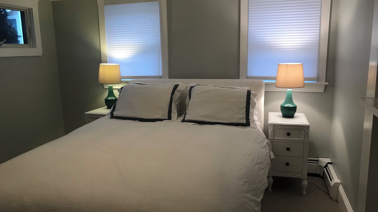 Photo of Bedroom in Jamestown