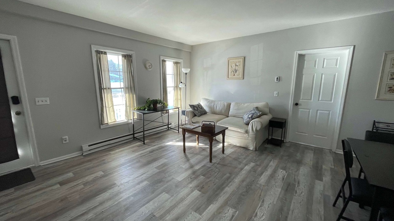 Photo of Livingroom in Southbury