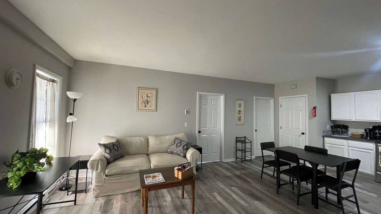 Photo of Livingroom in Southbury