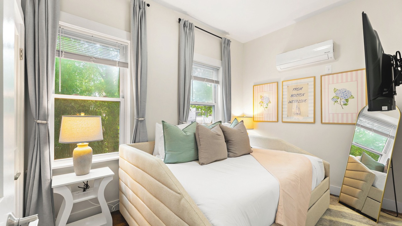 Photo of Bedroom in Ward Two