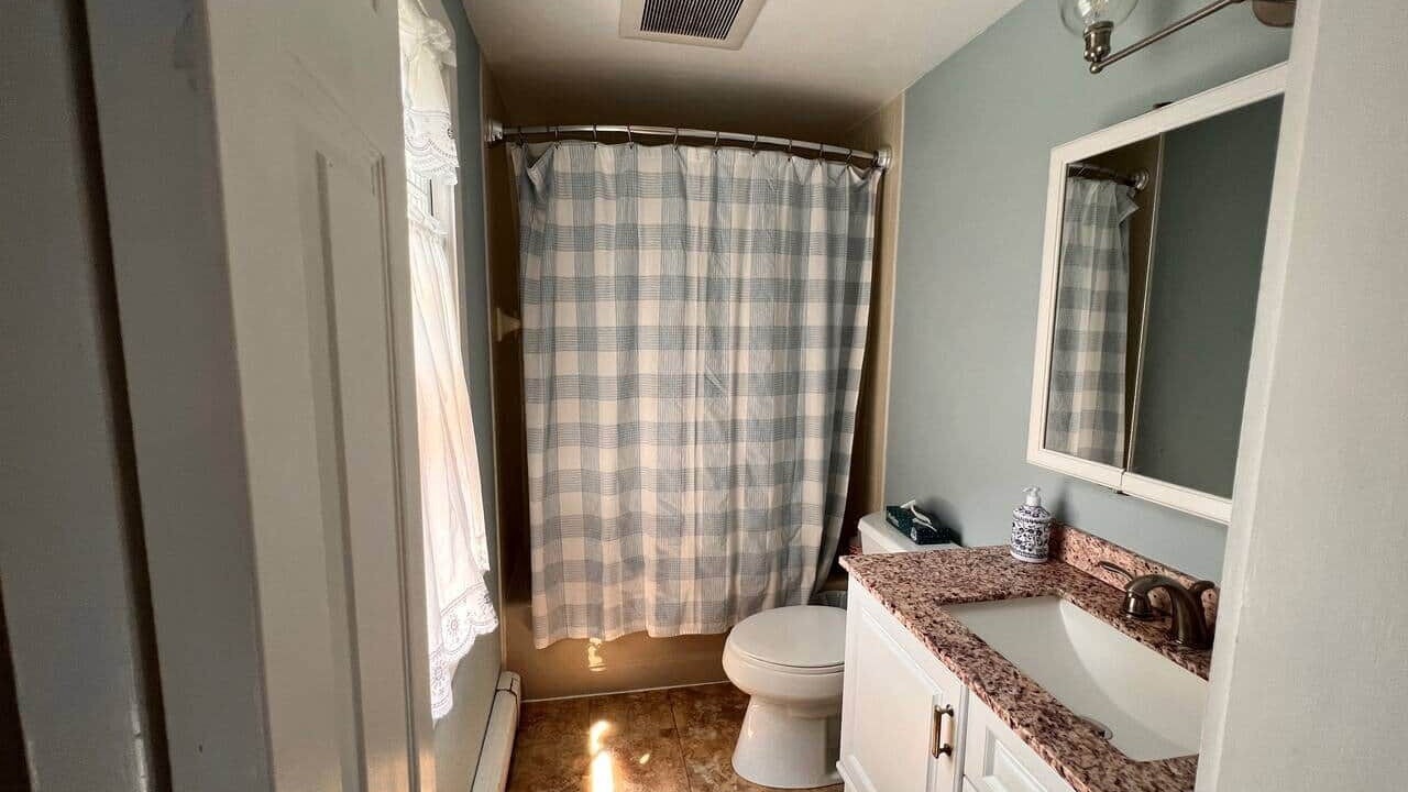 Photo of Bathroom in South Orleans