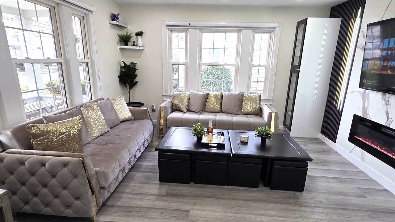 Photo of Livingroom in Hicksville