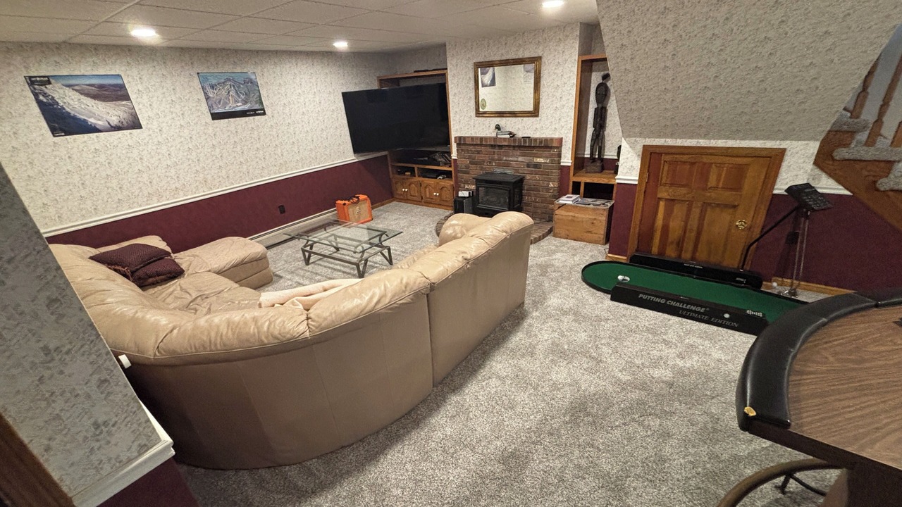 Photo of Livingroom in North Troy