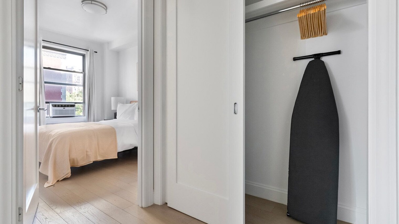 Photo of Bedroom in Bloomingdale