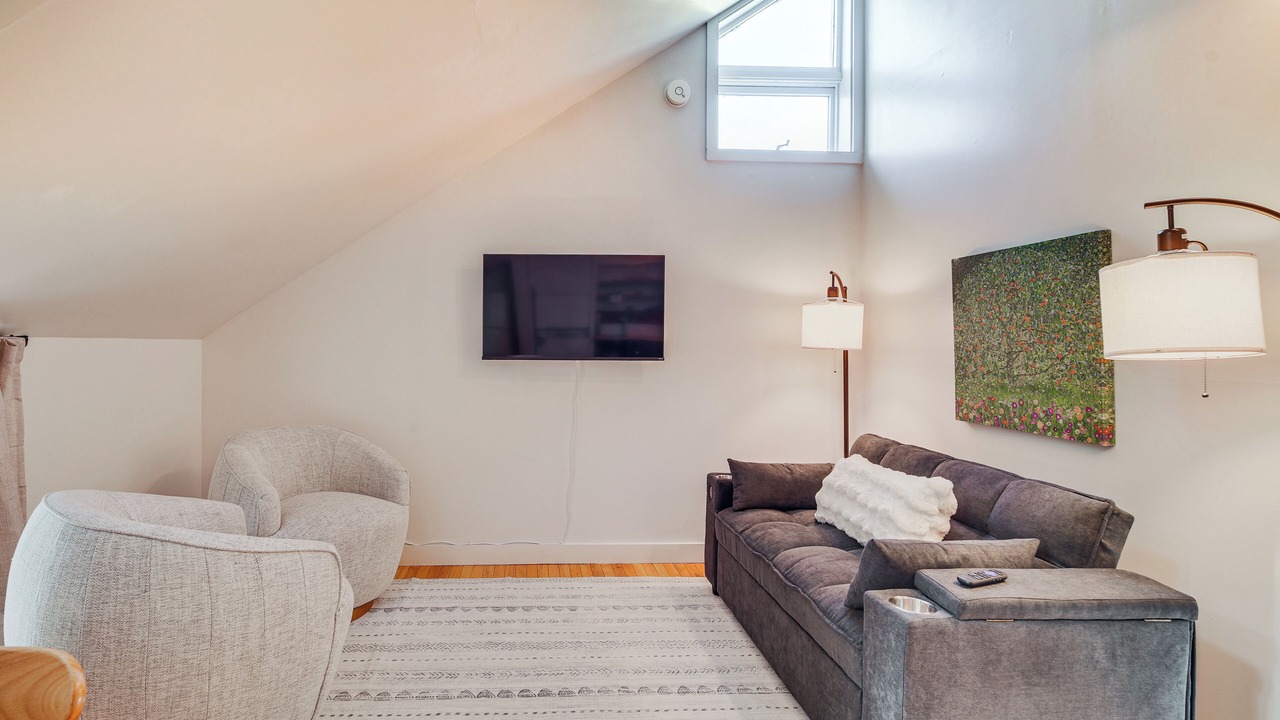 Photo of Livingroom in Waterbury