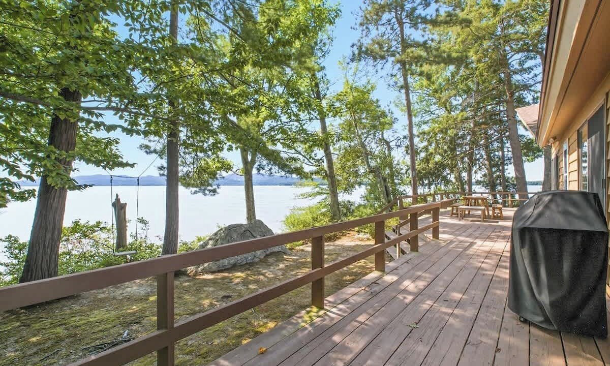 Photo of Patio Balcony in Moultonborough