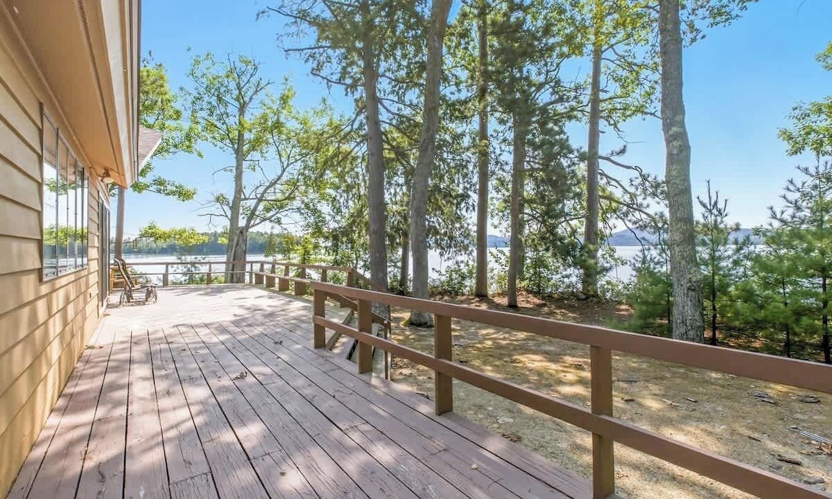 Photo of Patio Balcony in Moultonborough