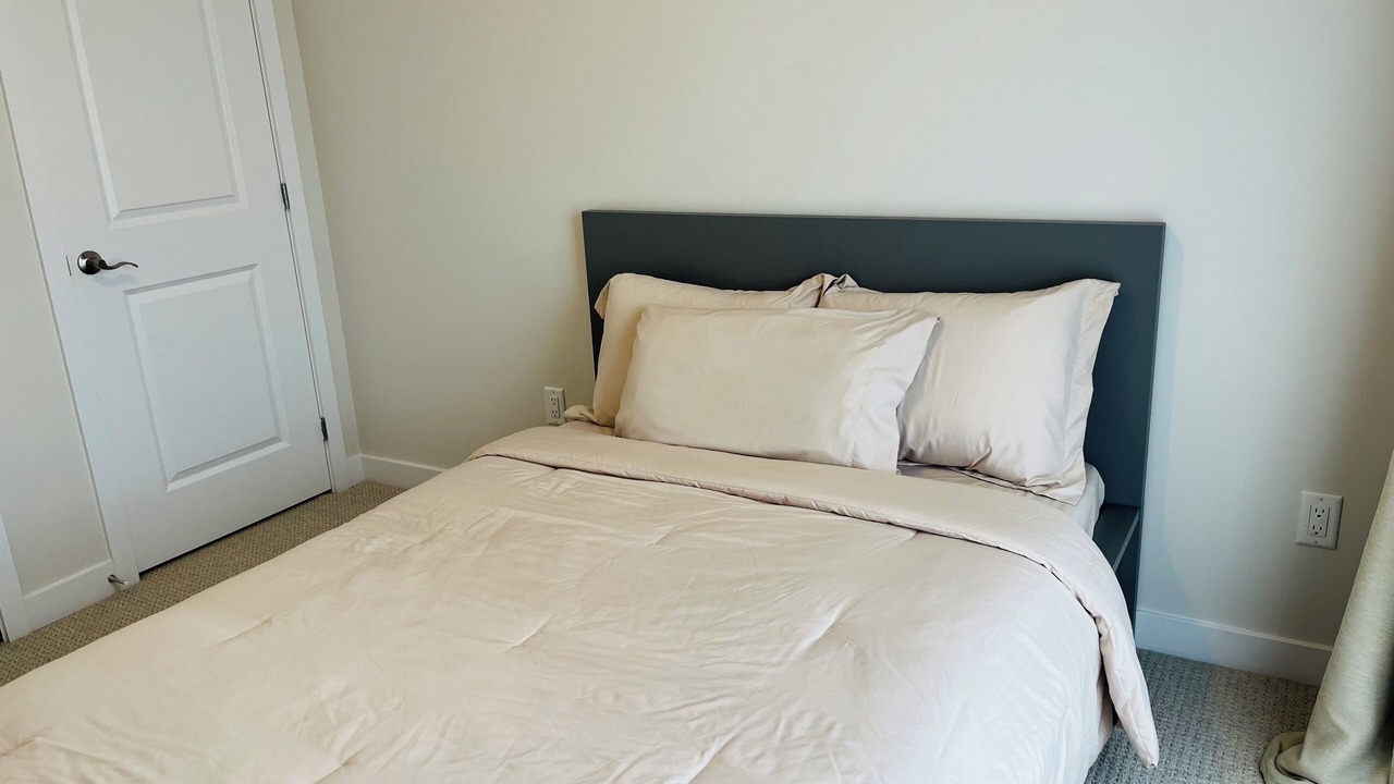 Photo of Bedroom in Ottawa Division