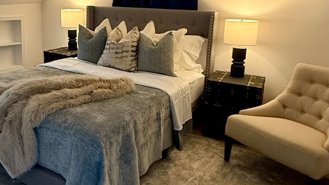 Photo of Bedroom in Stony Brook