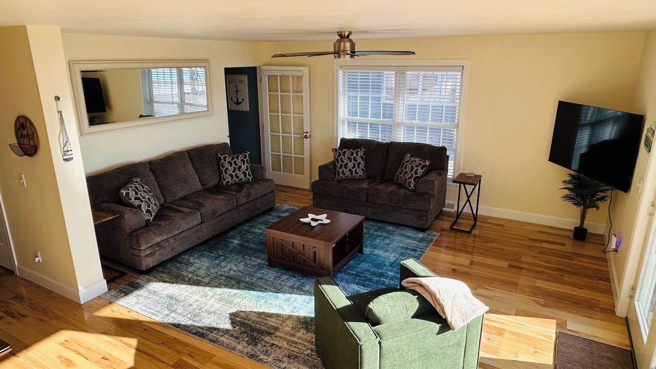 Photo of Livingroom in Sylvan Beach