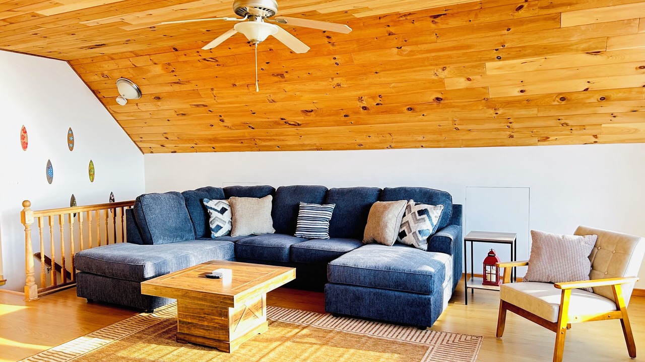 Photo of Livingroom in Sylvan Beach