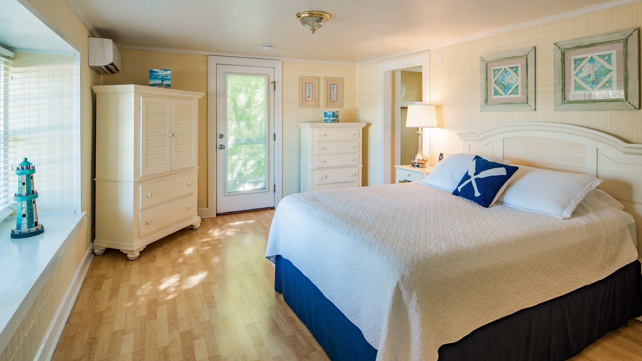 Photo of Bedroom in Mashpee