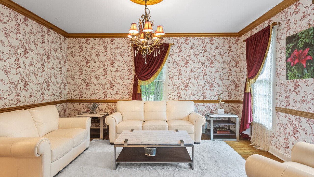 Photo of Livingroom in South Britain