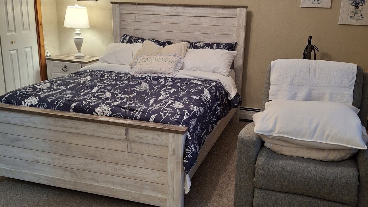 Photo of Bedroom in Waterbury Center