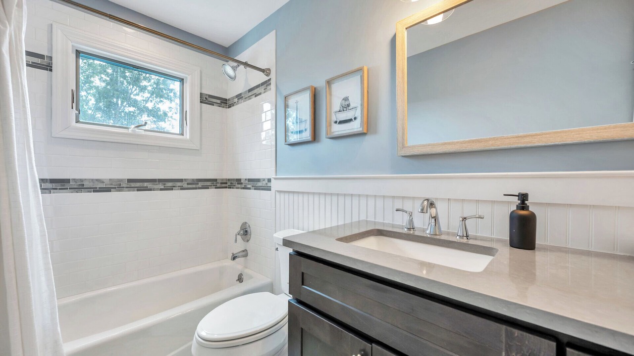 Photo of Bathroom in Greenport West