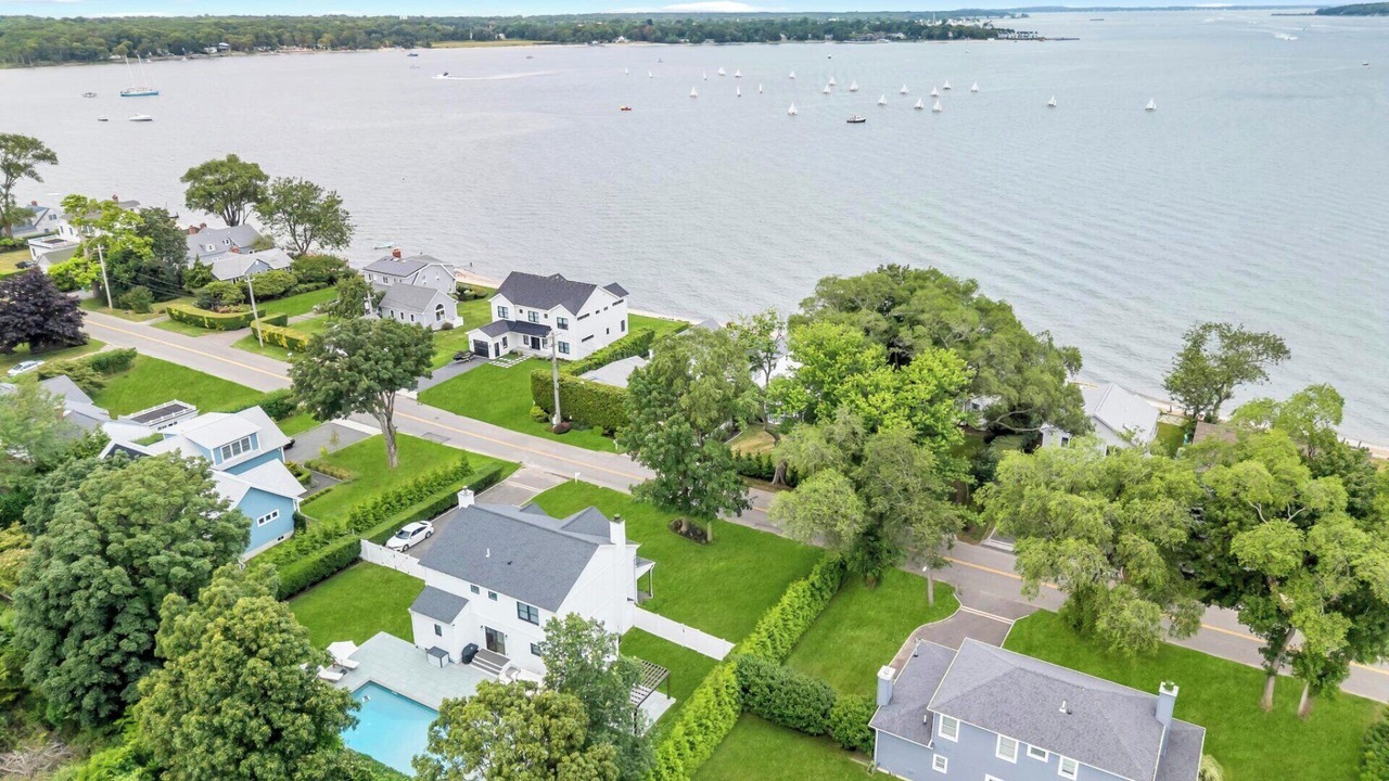 Photo of Outdoor in Greenport West