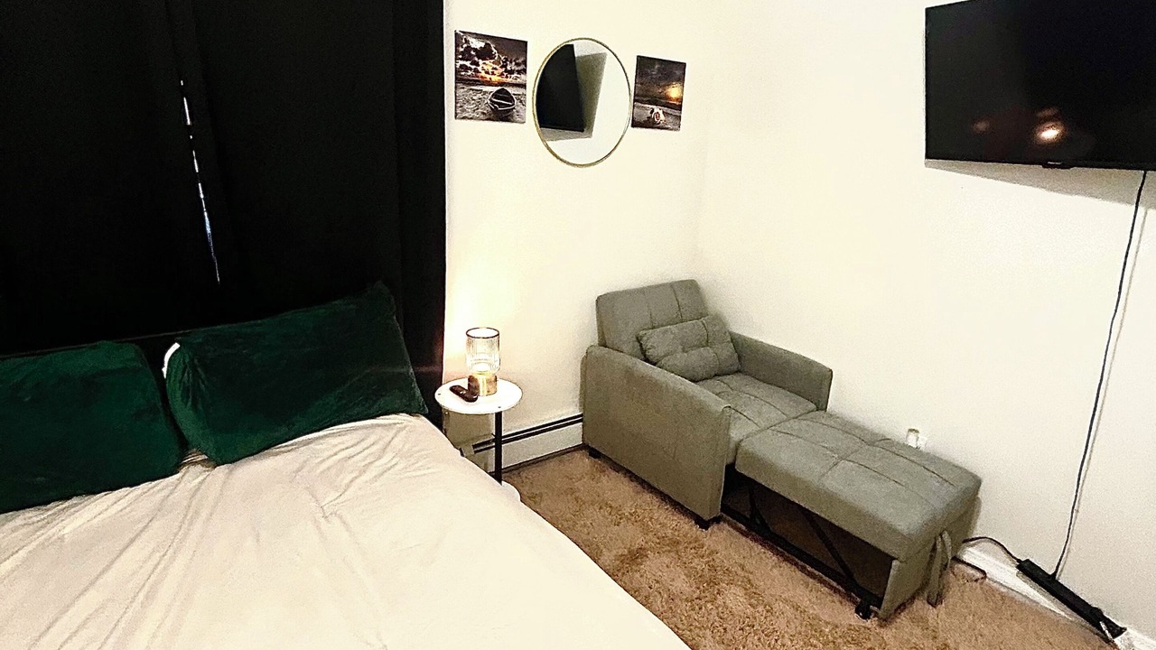 Photo of Bedroom in Ironbound District