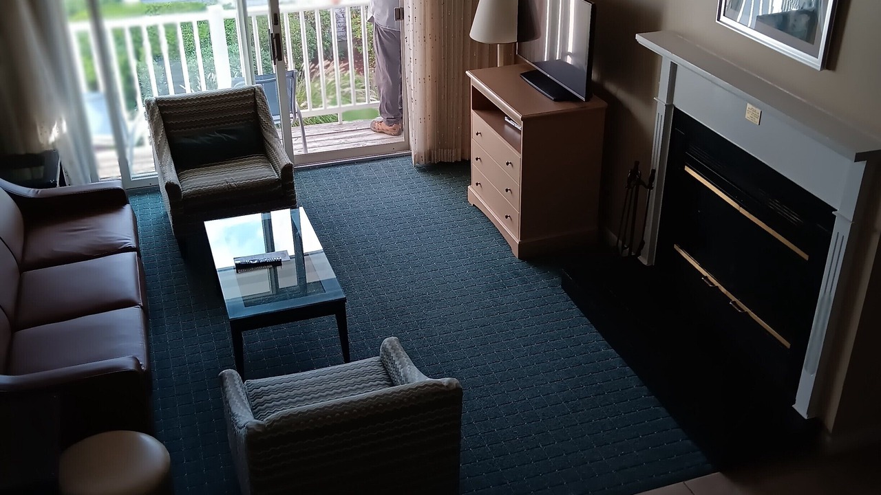 Photo of Livingroom in Westbrook Center