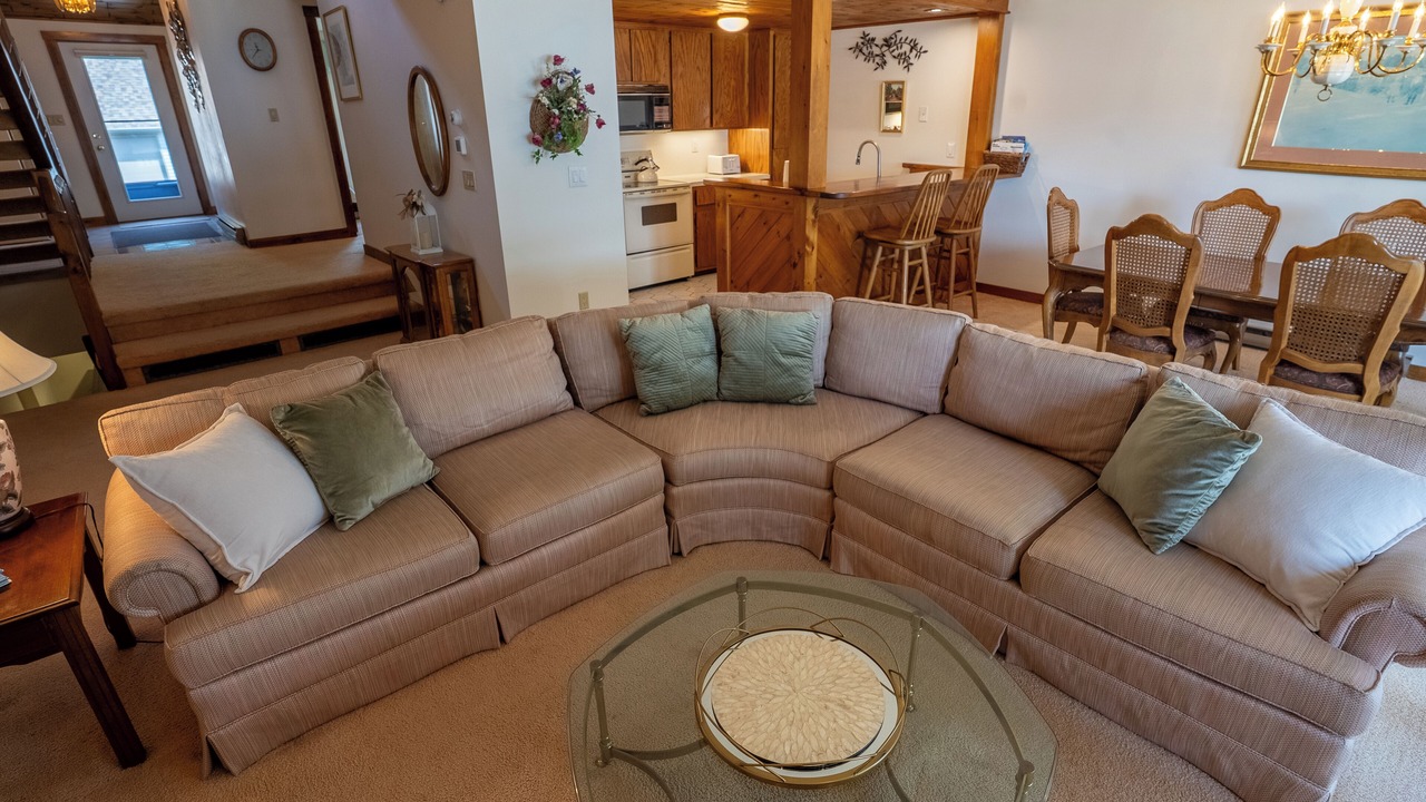 Photo of Livingroom in Mirror Lake