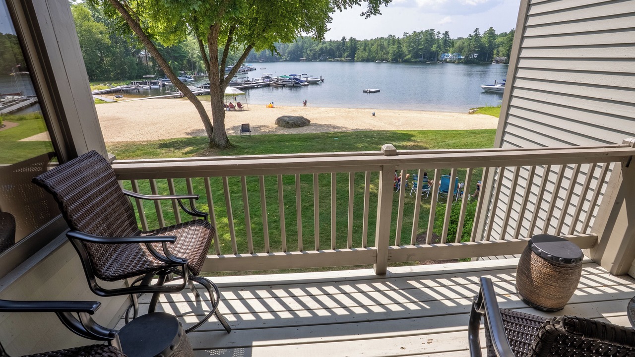 Photo of Patio Balcony in Mirror Lake