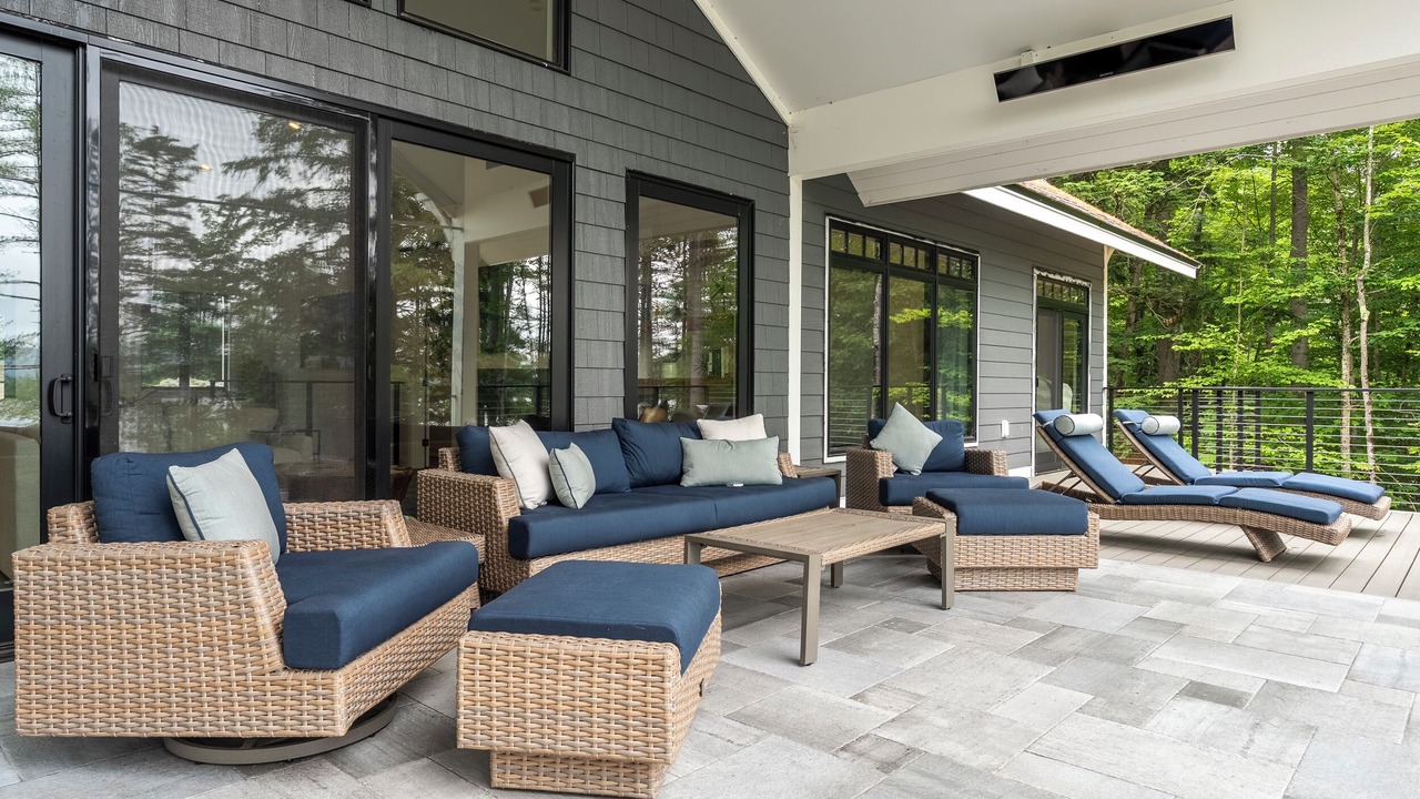 Photo of Patio Balcony in South Pond Shores