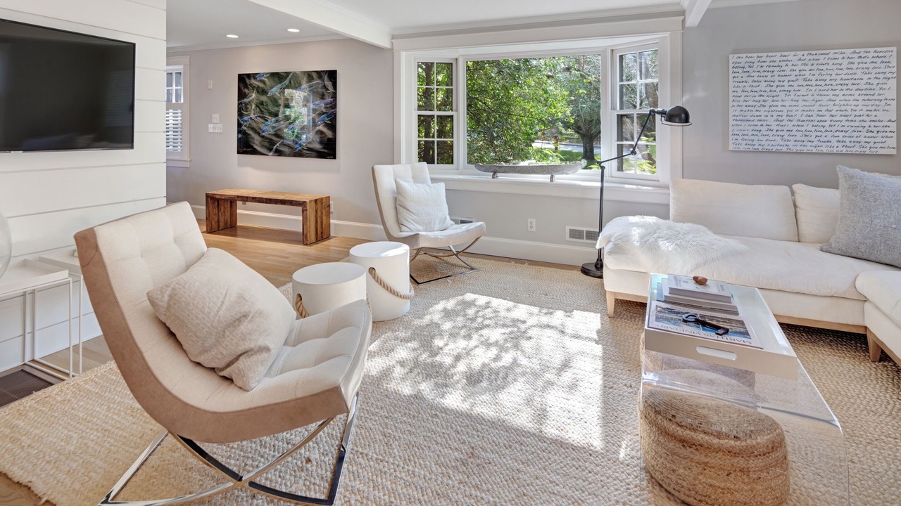 Photo of Livingroom in Edgartown