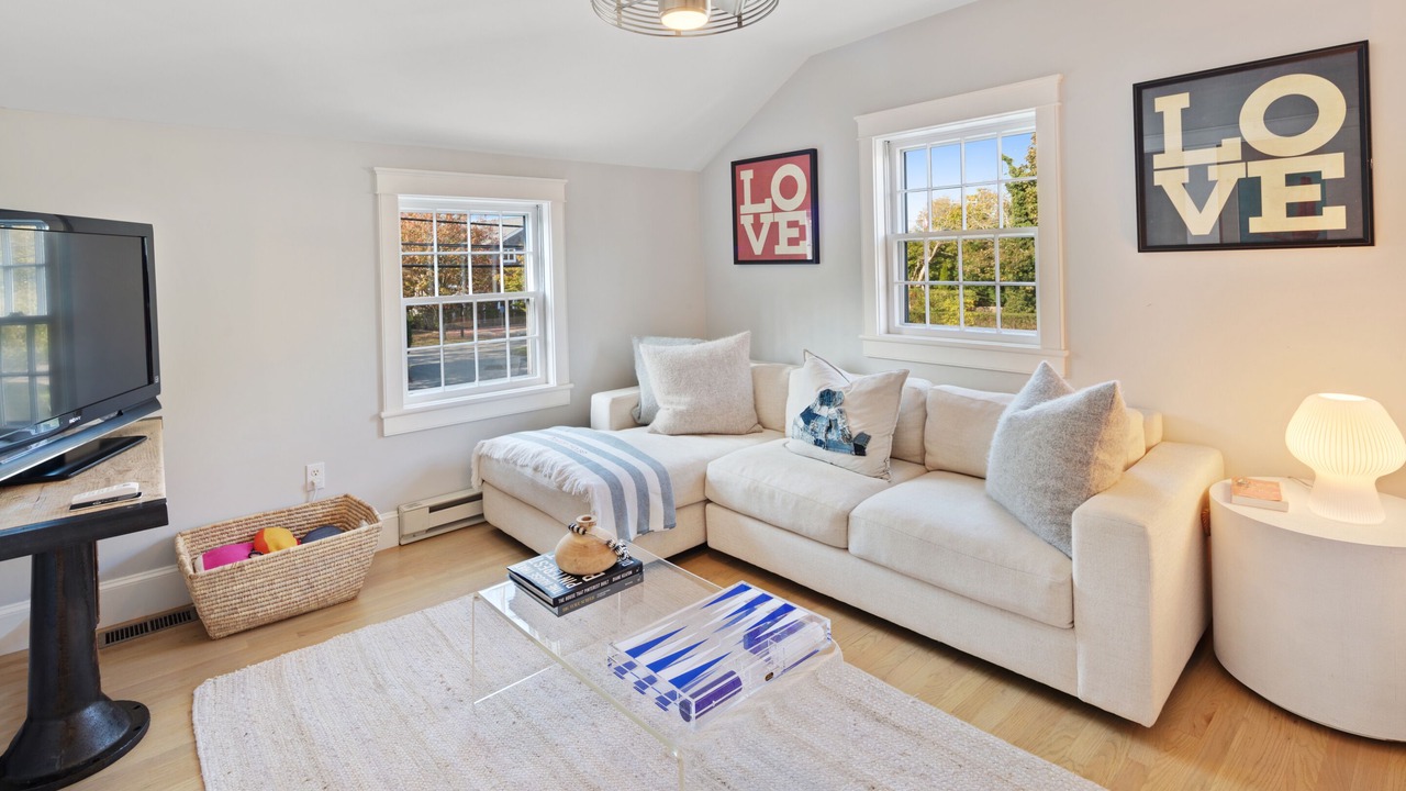 Photo of Livingroom in Edgartown