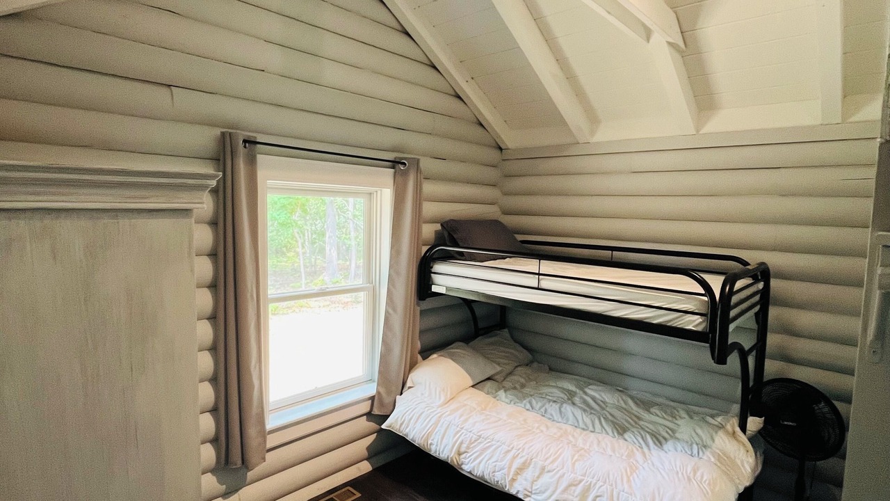 Photo of Bedroom in Greenport West