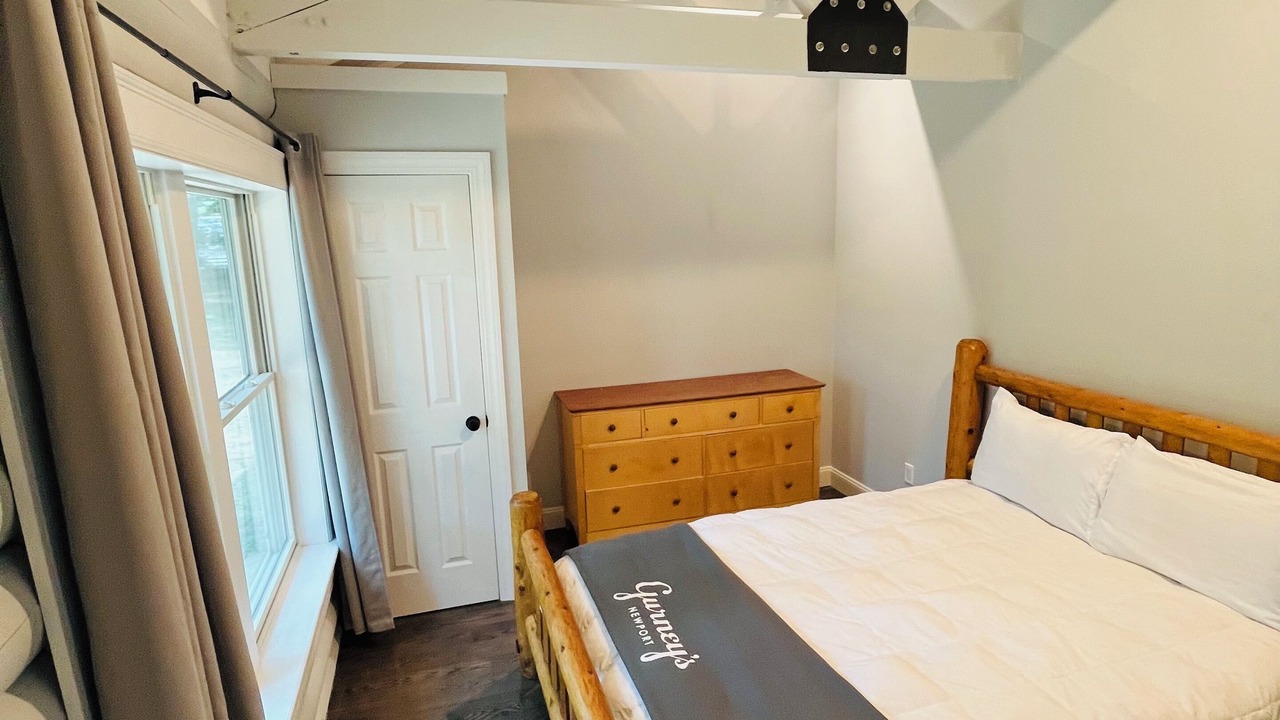 Photo of Bedroom in Greenport West
