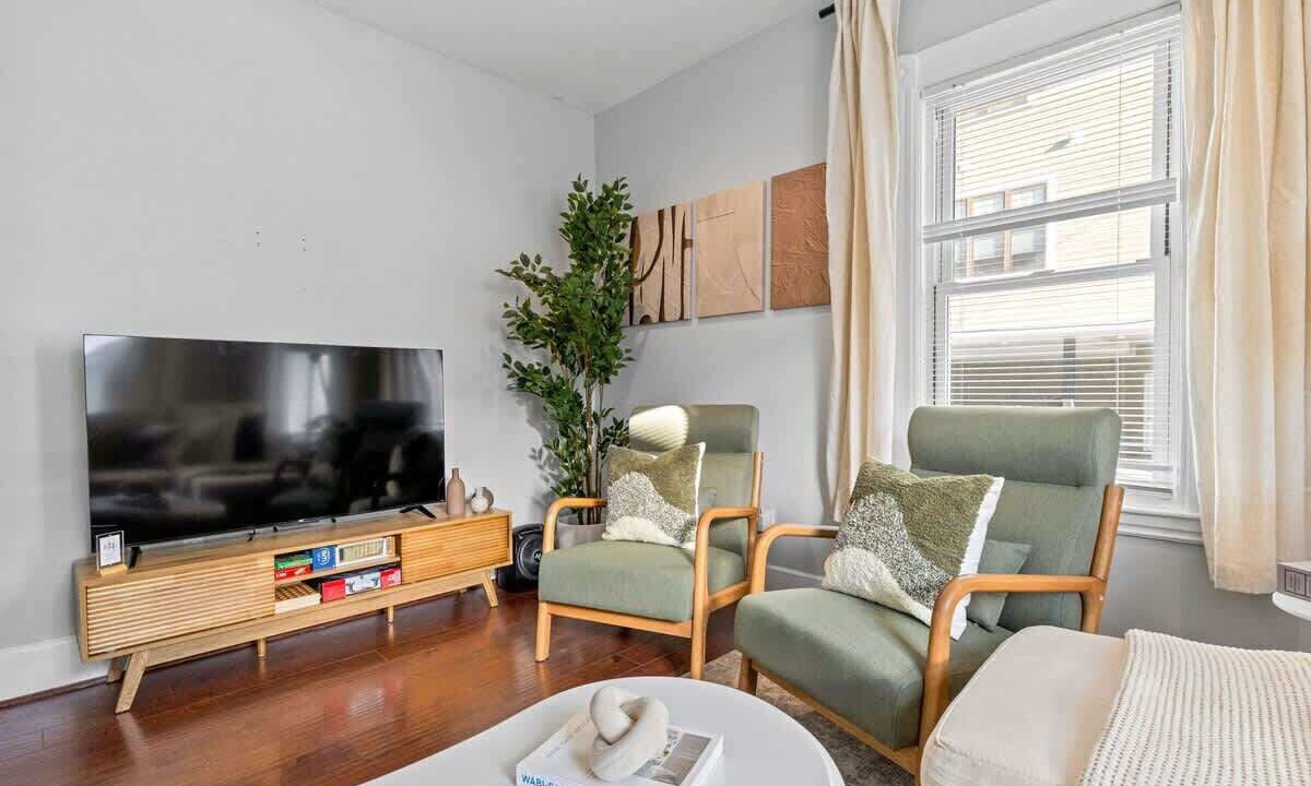 Photo of Livingroom in Winter Hill