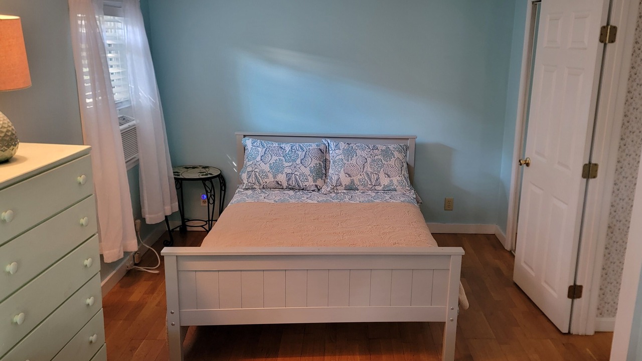 Photo of Bedroom in Ogunquit