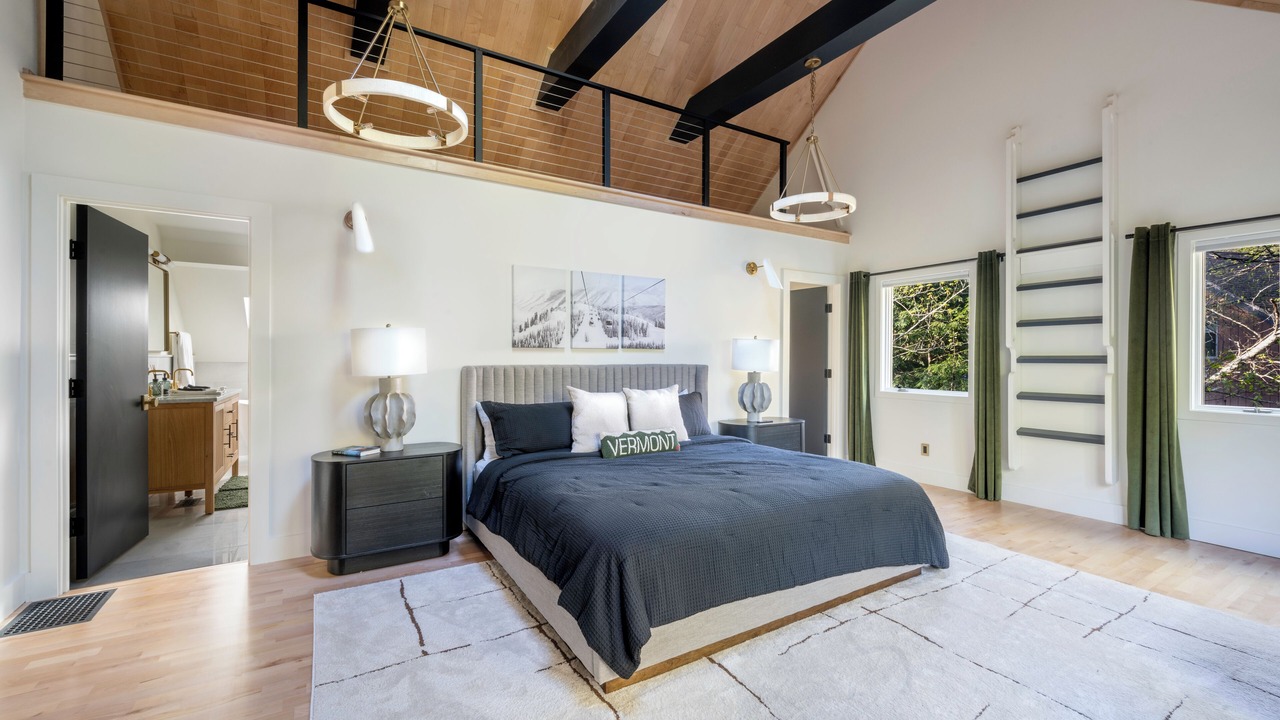 Photo of Bedroom in Stowe Area